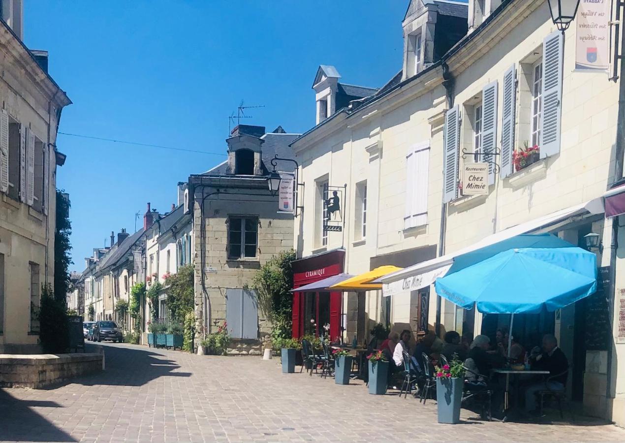 Chez mimie les hôtes Fontevraud L'Abbaye Extérieur photo