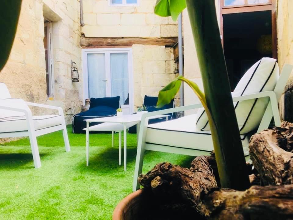 Chez mimie les hôtes Fontevraud L'Abbaye Extérieur photo